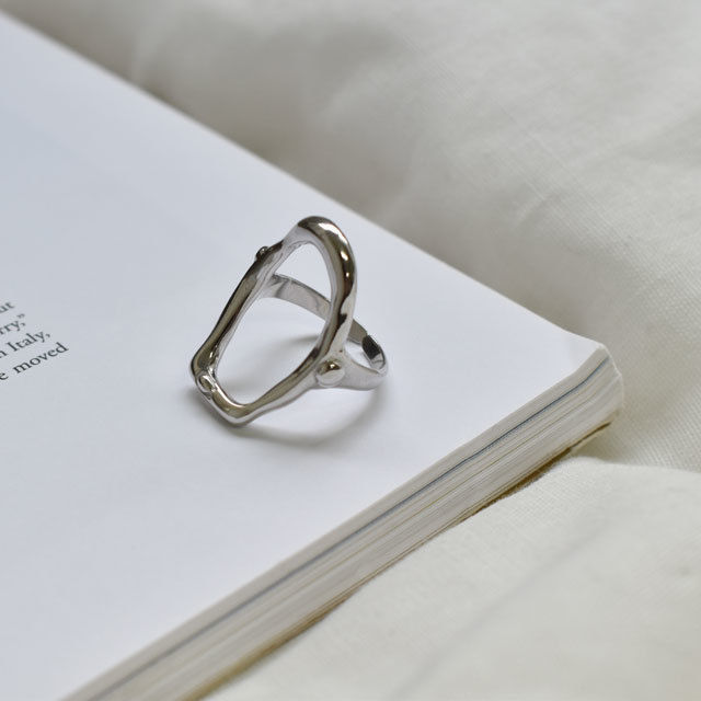 odd shaped rings
