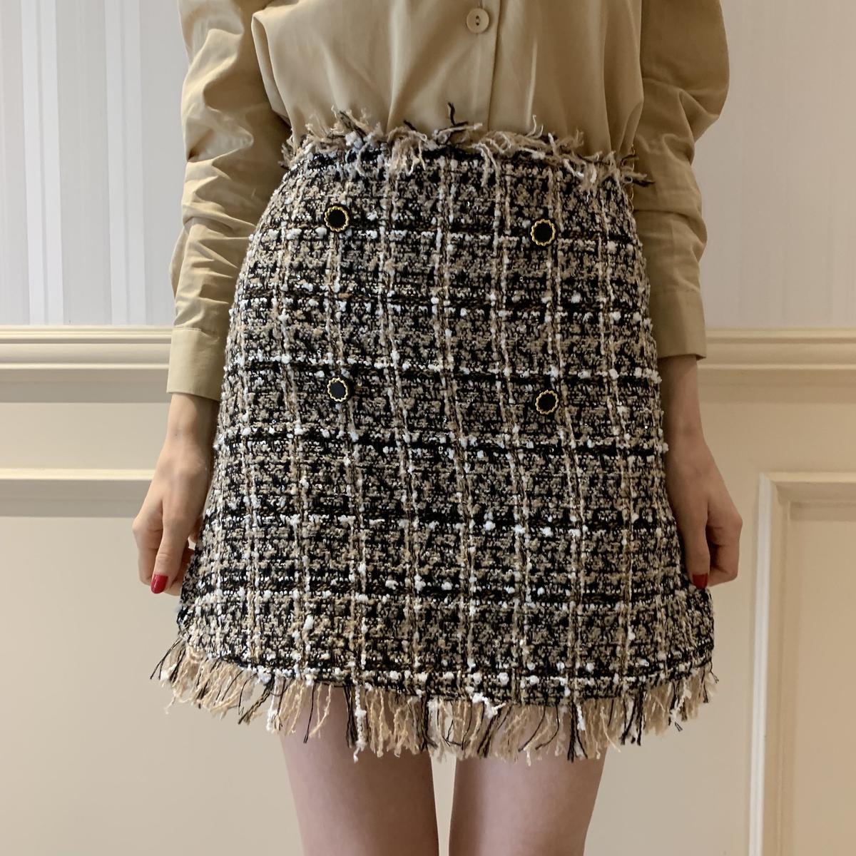 tweed double button mini skirt beige épine