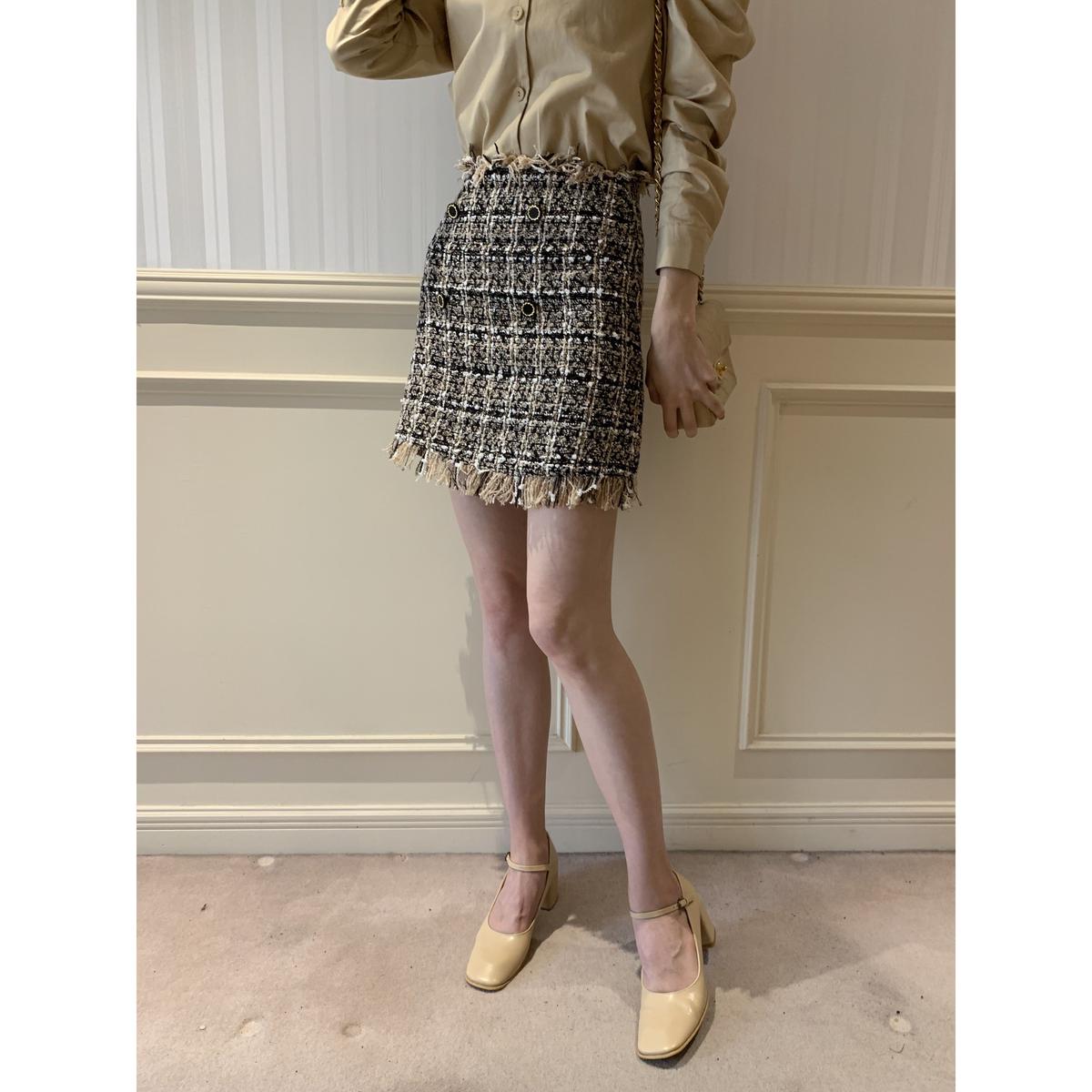 tweed double button mini skirt beige épine