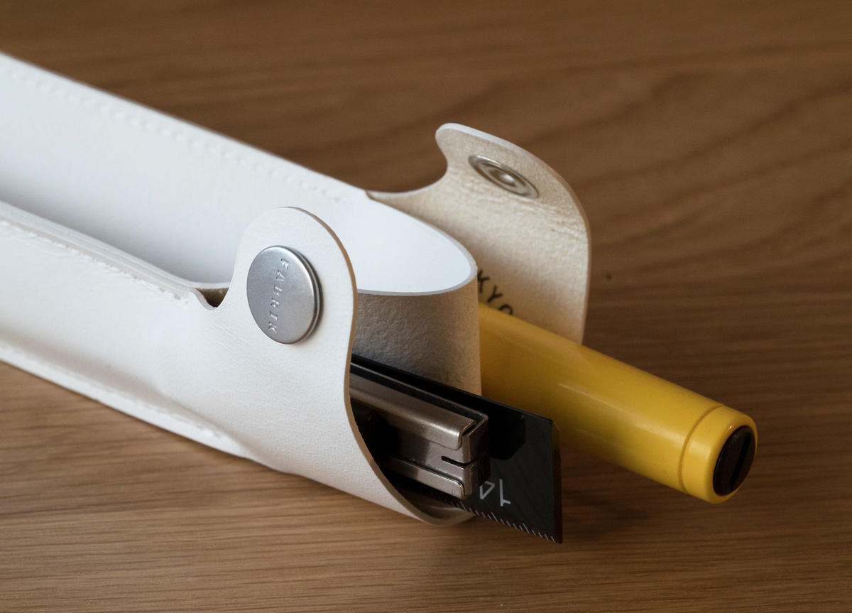 2ポケットペンホルダー PEN HOLDER / BLACK fabrik