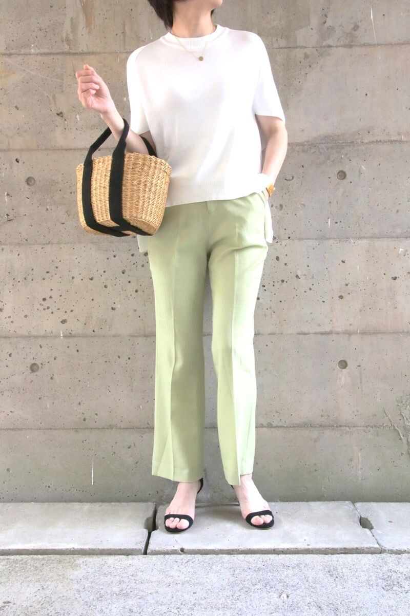 オーバーニット×ライムグリーンパンツコーデ（AG by aquagirl・LOWRYS FAR...