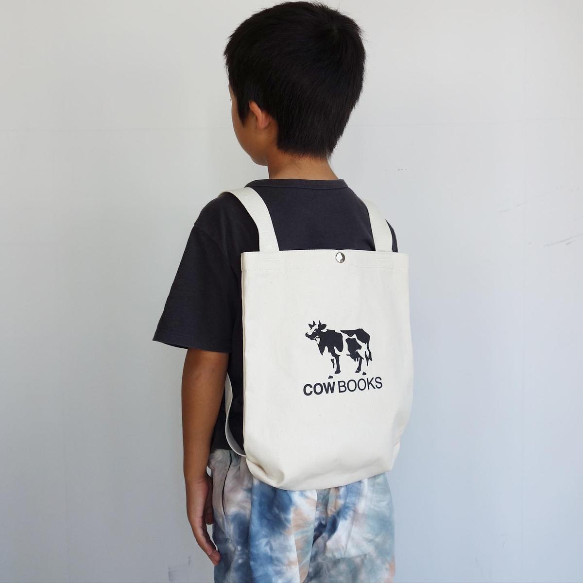 専門店の安心の1ヶ月保証付 COW BOOKS カウブックス サコッシュ | www