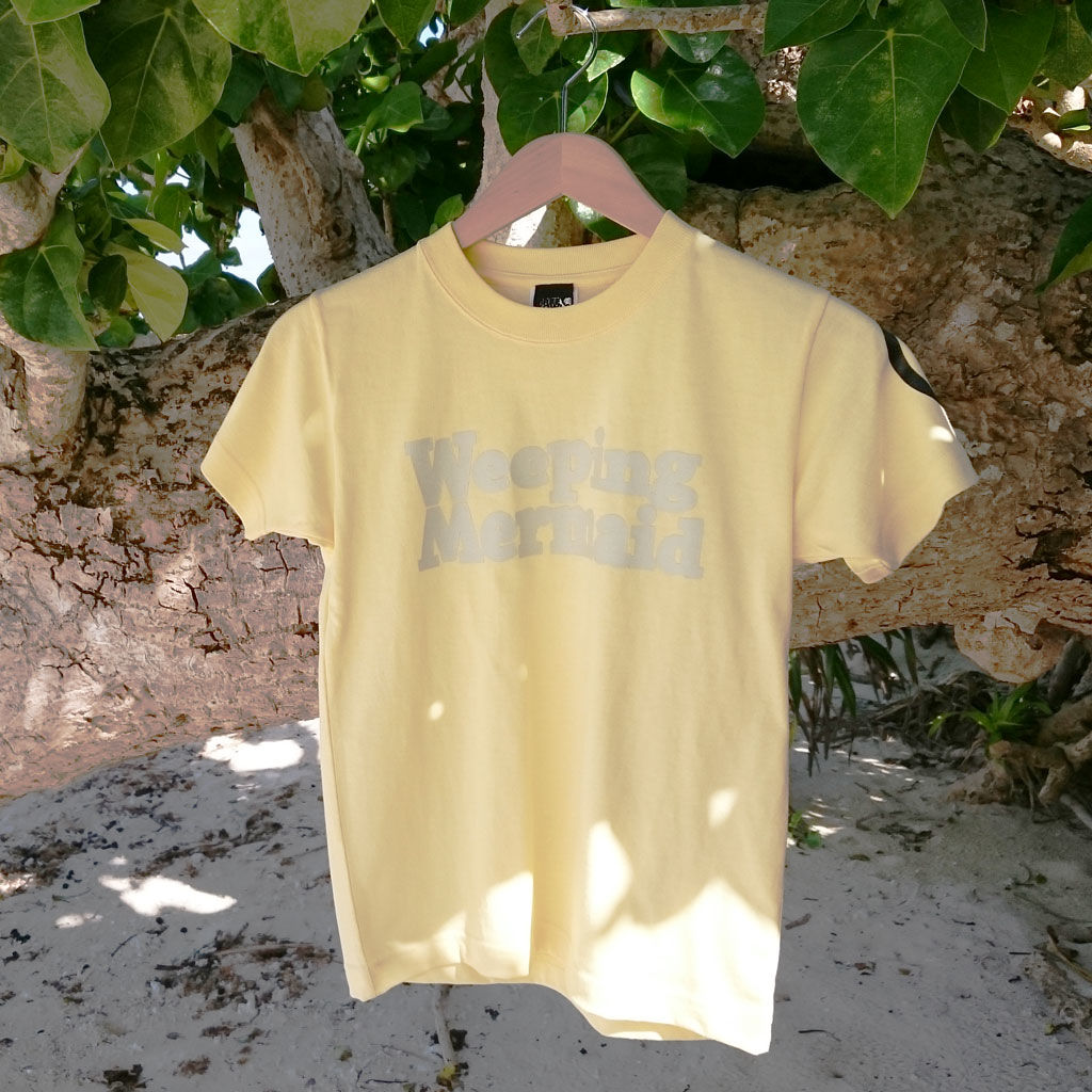 石垣島の人魚ｔシャツ ロゴタイプ イエロー Free Fowls