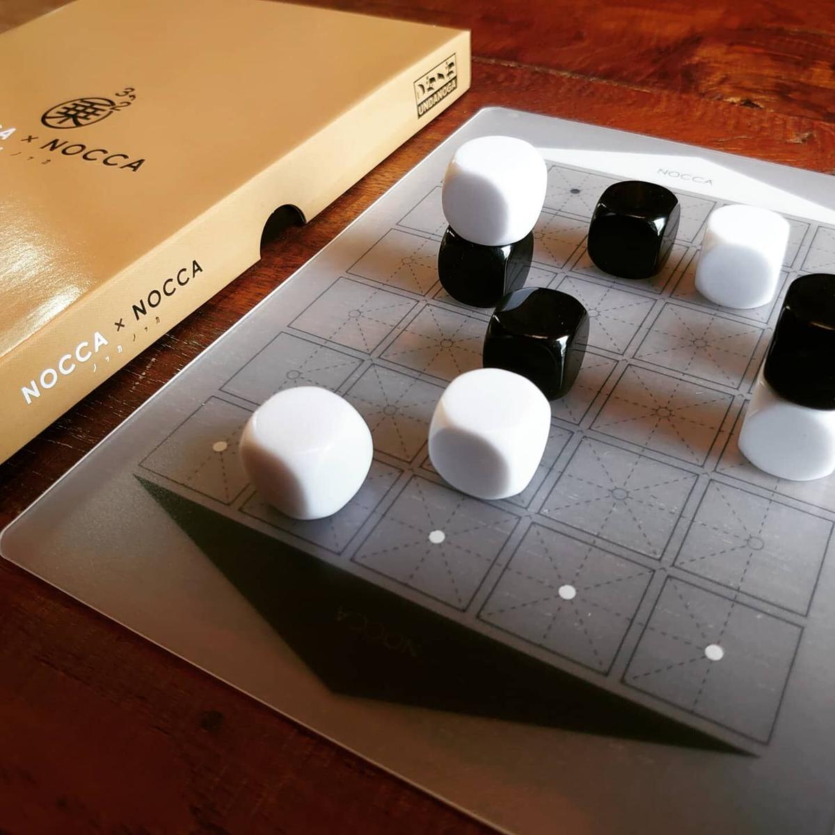 ノッカノッカ Funnytable