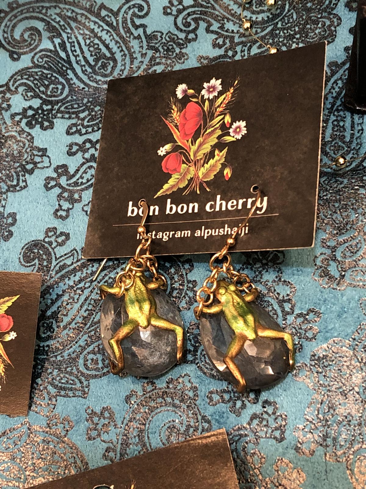 ヴィンテージガラス 蛙のピアス マリンブルー bon bon cherryハイジの店 東京