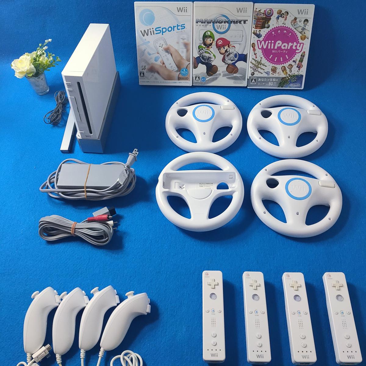 適切な価格 Wii本体ホワイト ソフト10本、ハンドル4個、ヌンチャク4個セット - 家庭用ゲーム本体