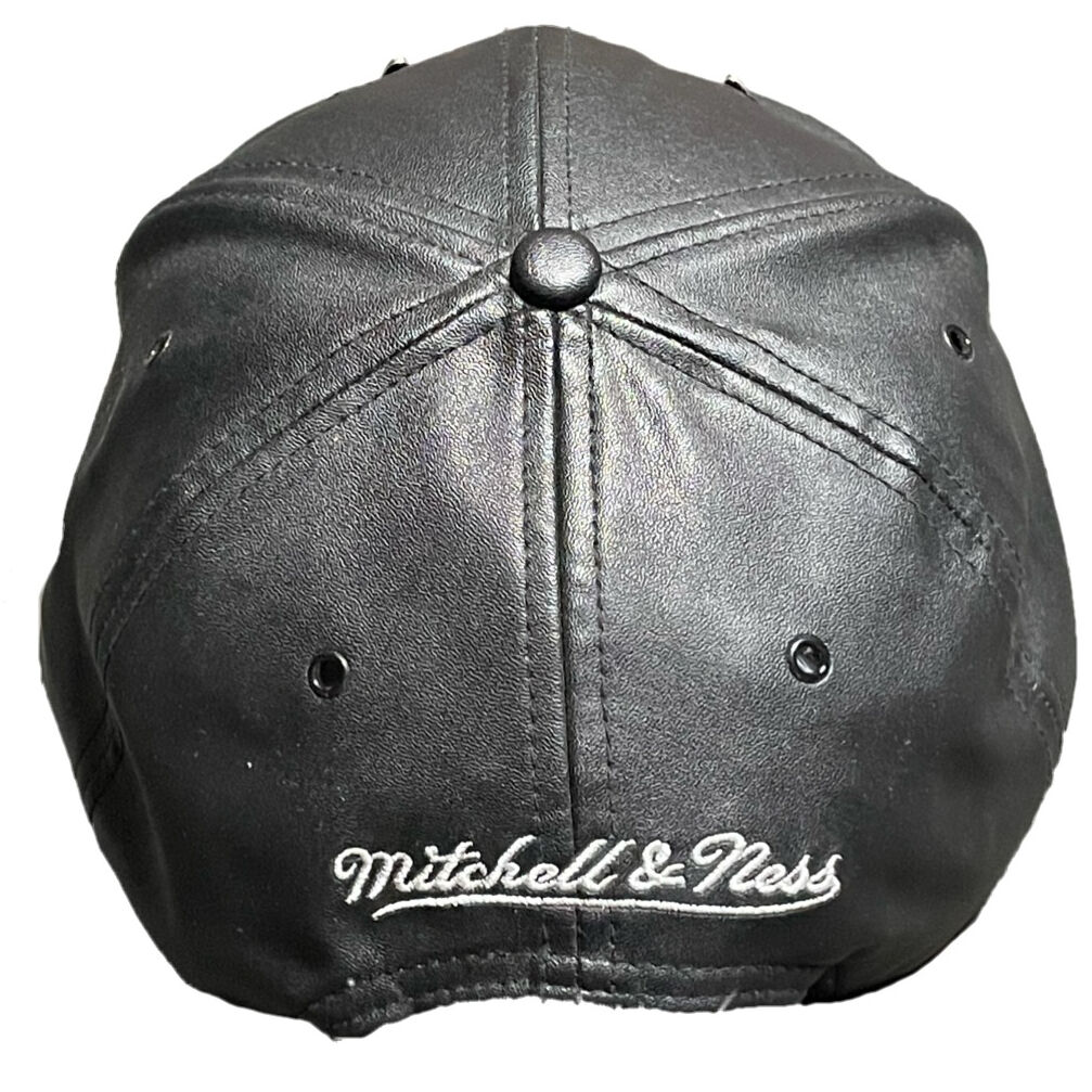 激レア mitchell ness CHICAGO BULLS 合皮レザーメタルバックルス... 激レア mitchell ness CHICAGO BULLS 合皮レザーメタルバックルス...