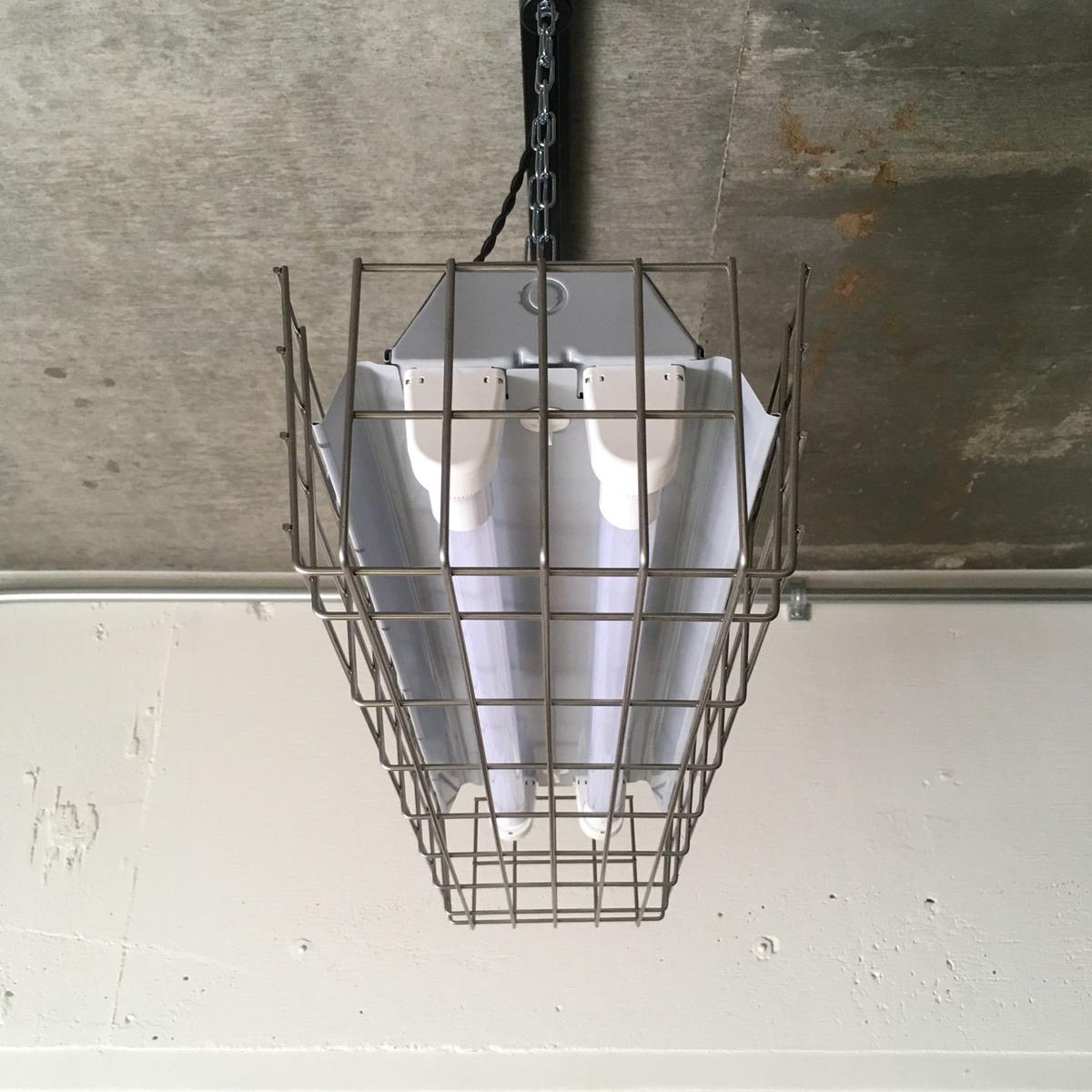 Gr 2lsgk 2灯 ステンレスガード付き Led蛍光灯 ダクトレール用 照明器具