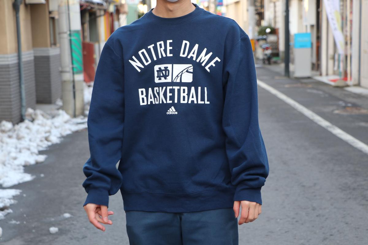 ノートルダム大学バスケ部のスウェット Globe Amaranth