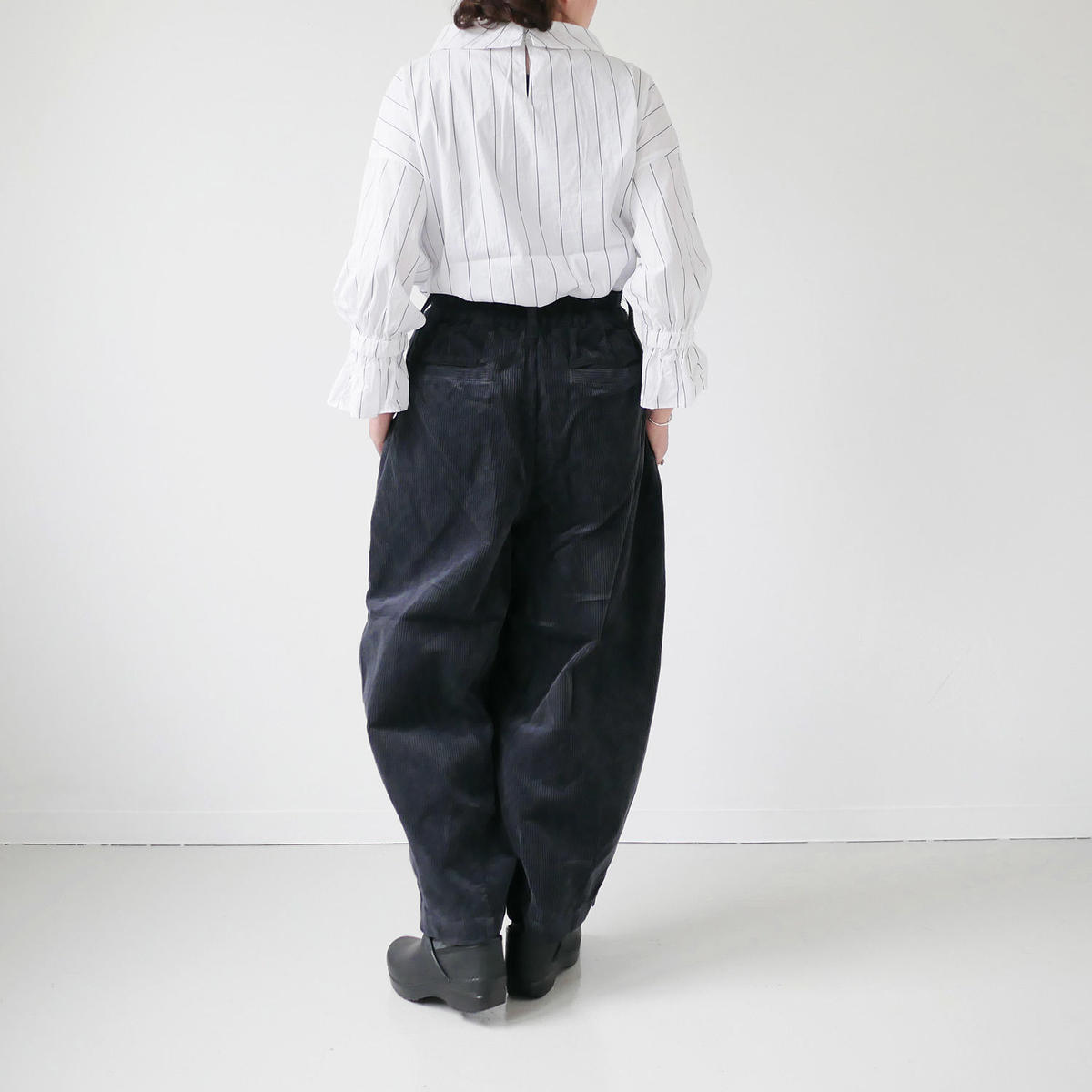 HARVESTY|ハーベスティ|コーデュロイサーカスパンツ|A11716|BLACK HARVESTY|ハーベスティ|コーデュロイサーカスパンツ|A11716|BLACK