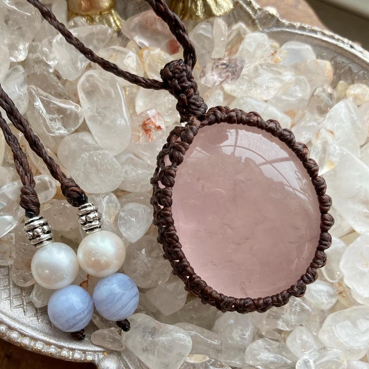 レビューで送料無料 天然ローズクォーツペンダントネックレス 天然ヒーリングクリスタルストーンペンダント 心を落ち着かせる癒しのエネルギーでリラックスで 待望の再入荷 Conetica Com Mx