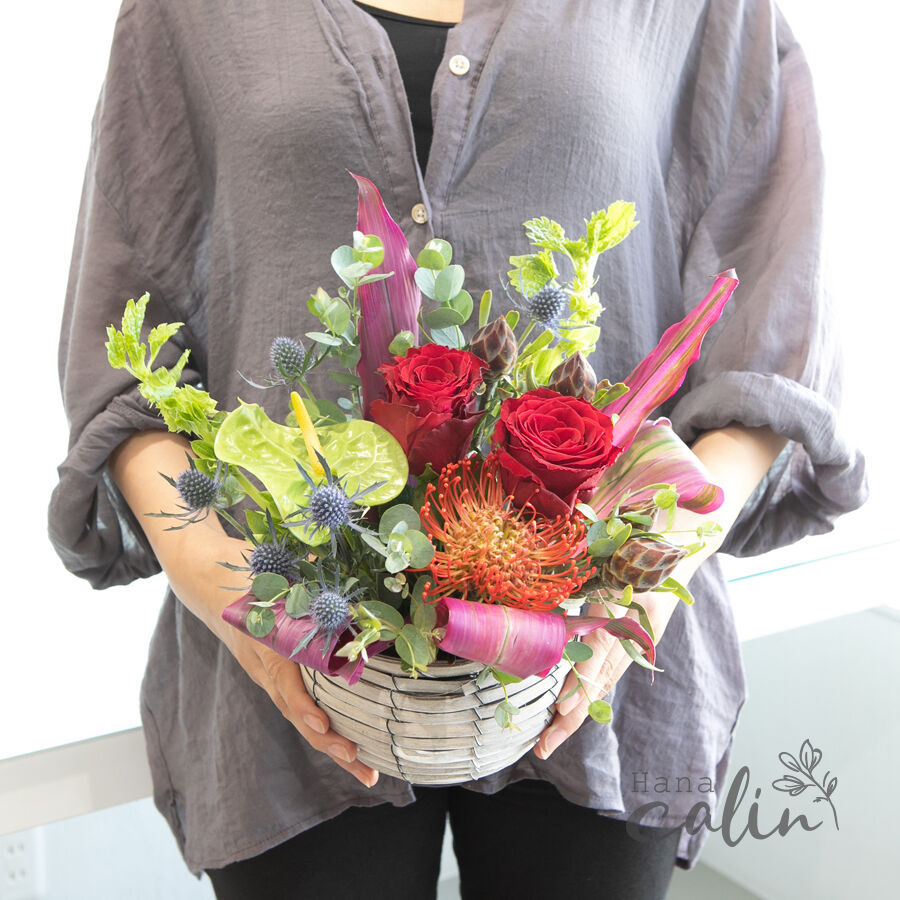 お祝い花アレンジメント Mサイズ 名古屋のお花屋さん Hanacalin