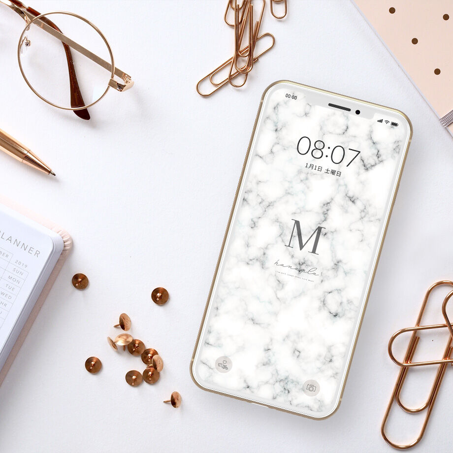 イニシャル M 大理石風マーブル模様のシンプルなスマホ壁紙 Hanapla おしゃれ待