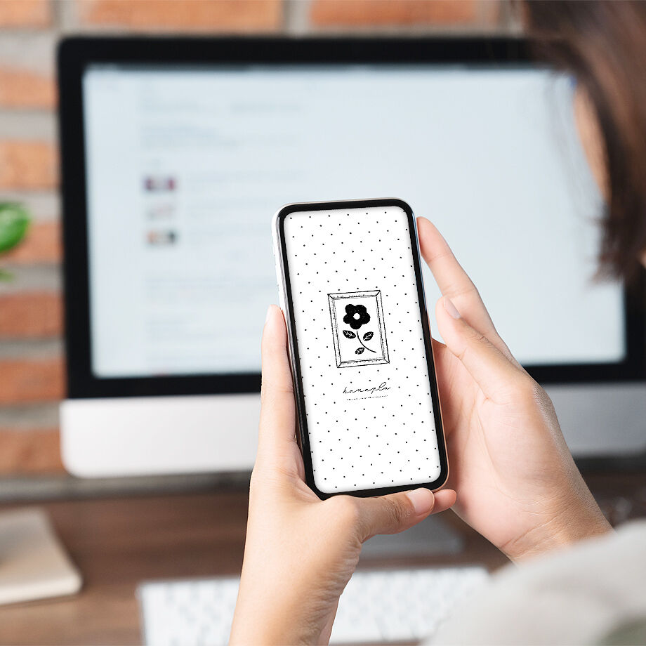 ドット柄 白黒モノトーンのシンプルかわいいスマホ壁紙 Hanapla おしゃれ待ち受け