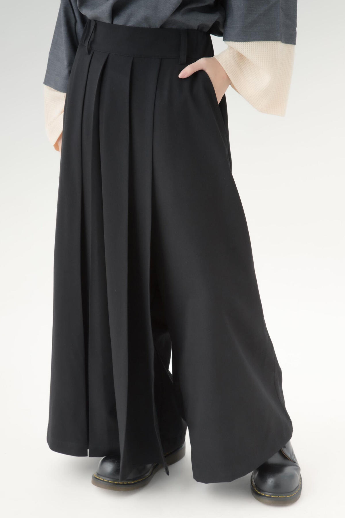 Eve Harapeco ボリュームパンツ ブラック Eve はらぺこ商店 harapeco タックワイドパンツ