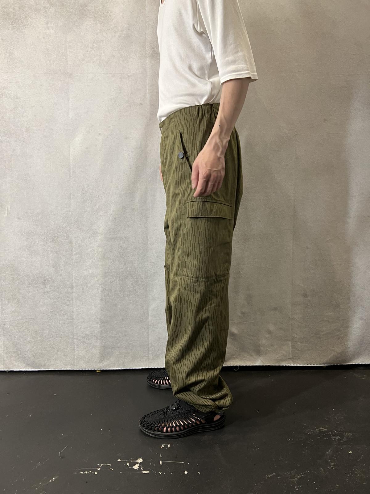 人気絶頂 東ドイツ軍 カーゴパンツ econet.bi
