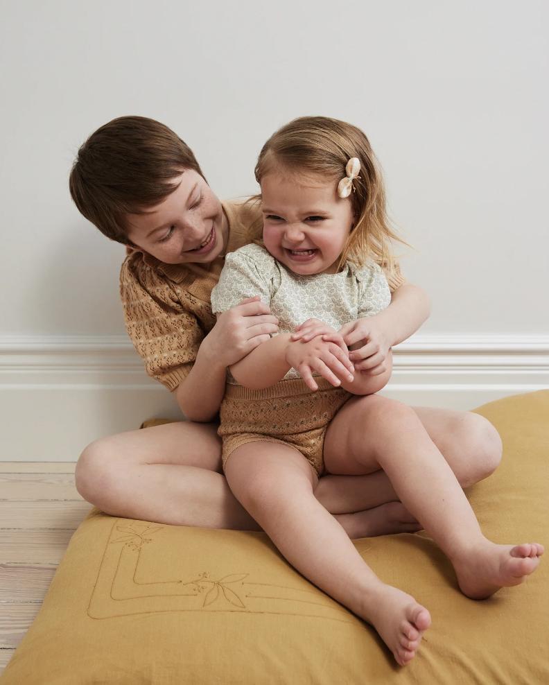 ボタニカルキャンドル バラ かすみ草 SOOR PLOOM Onesie，Stencil