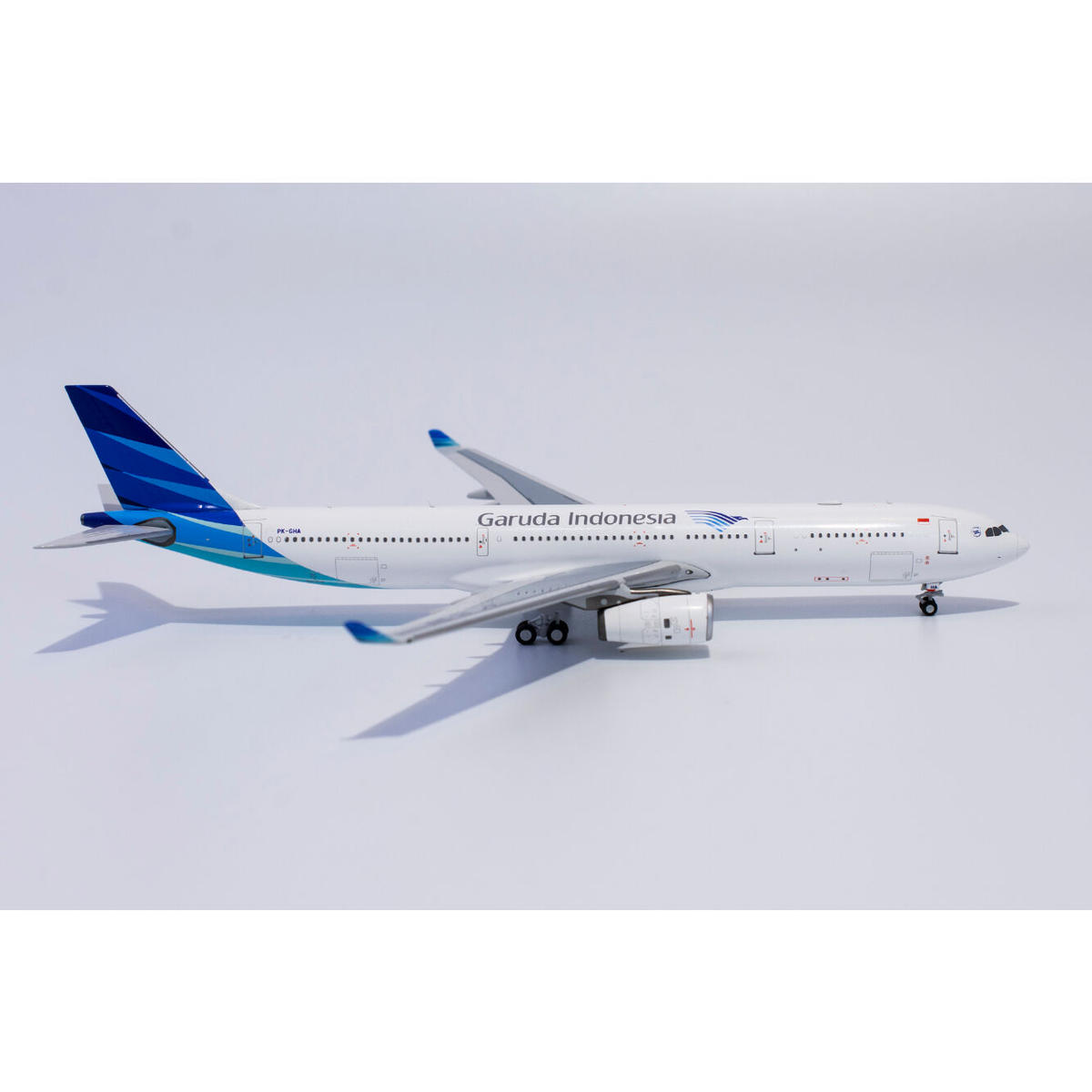 新作人気モデル 飛行機模型 Aeroclassics ガルーダインドネシア航空 A340 航空機 Www Qiraatafrican Com