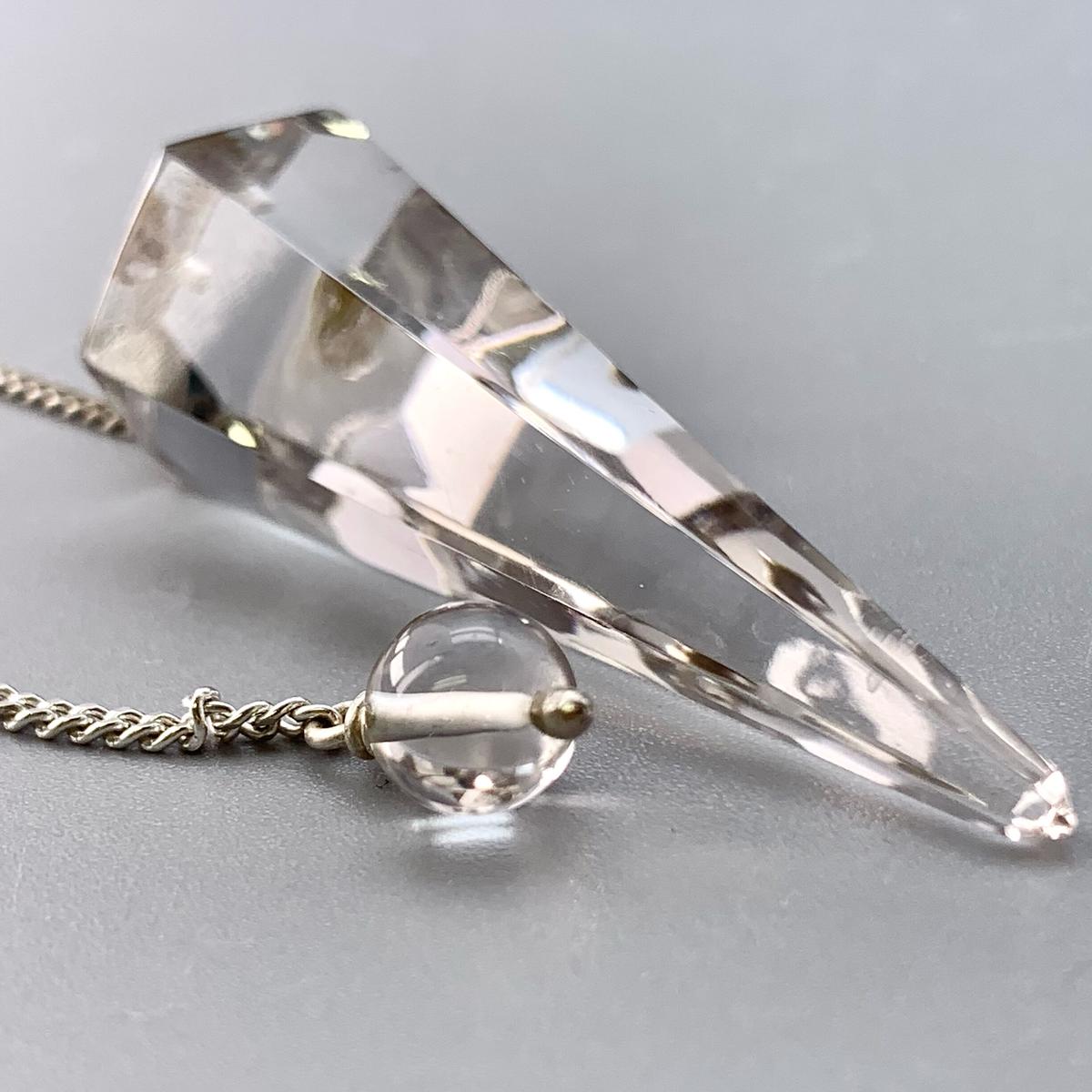 sara333様　 高品質　ガネーシュヒマール産　ペンデュラム　美しい形状　1 ハイグレード 超レアガネーシュヒマール産ヒマラヤ水晶ペンデュラム