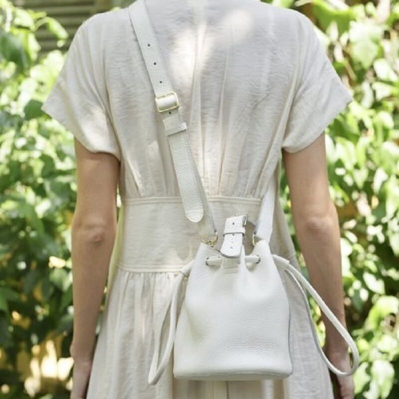 本革 バケットバッグ White Bucket Bag 巾着バッグ 3way ショルダー