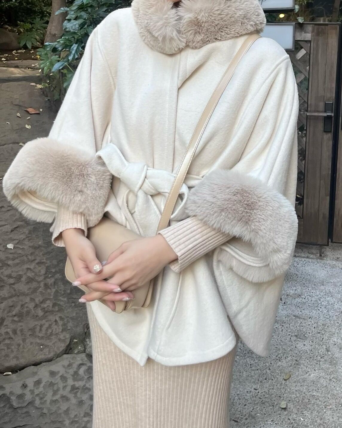 100%正規品 ラフロレンス ケープコート treaturself honeybunny