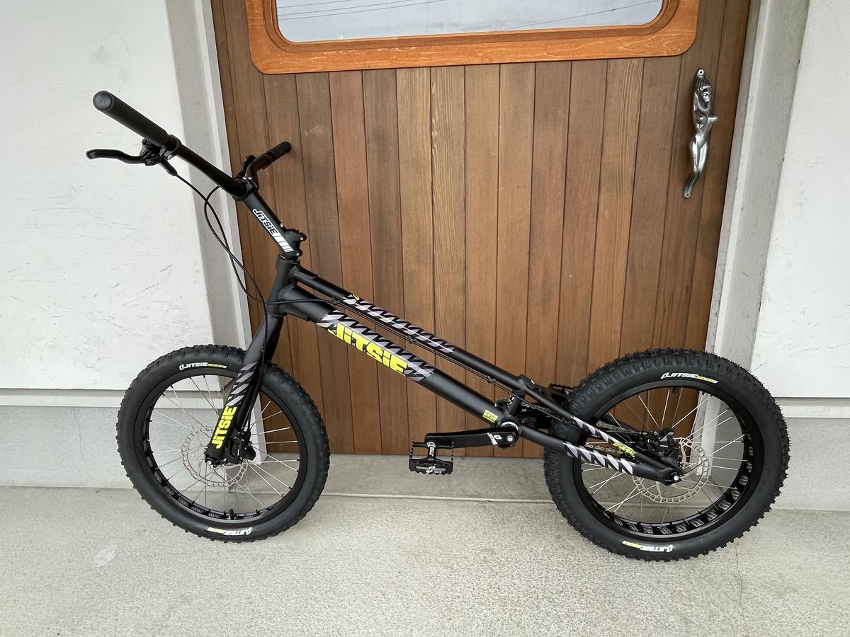 ジュニア トライアルバイク JITSIE VARIAL 18in（840mm） Jitsie 18