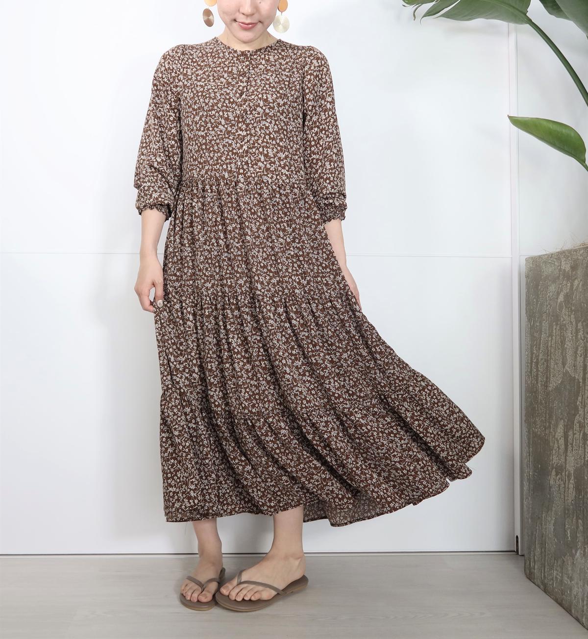 イエベ秋 小花柄ティアードワンピ ブラウン Ilonono Official