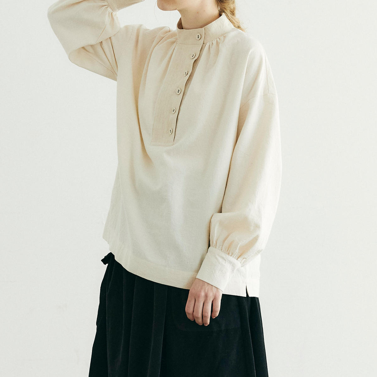 日本最大の日本最大のMAGALI マガリ ペザント プルオーバー シャツ