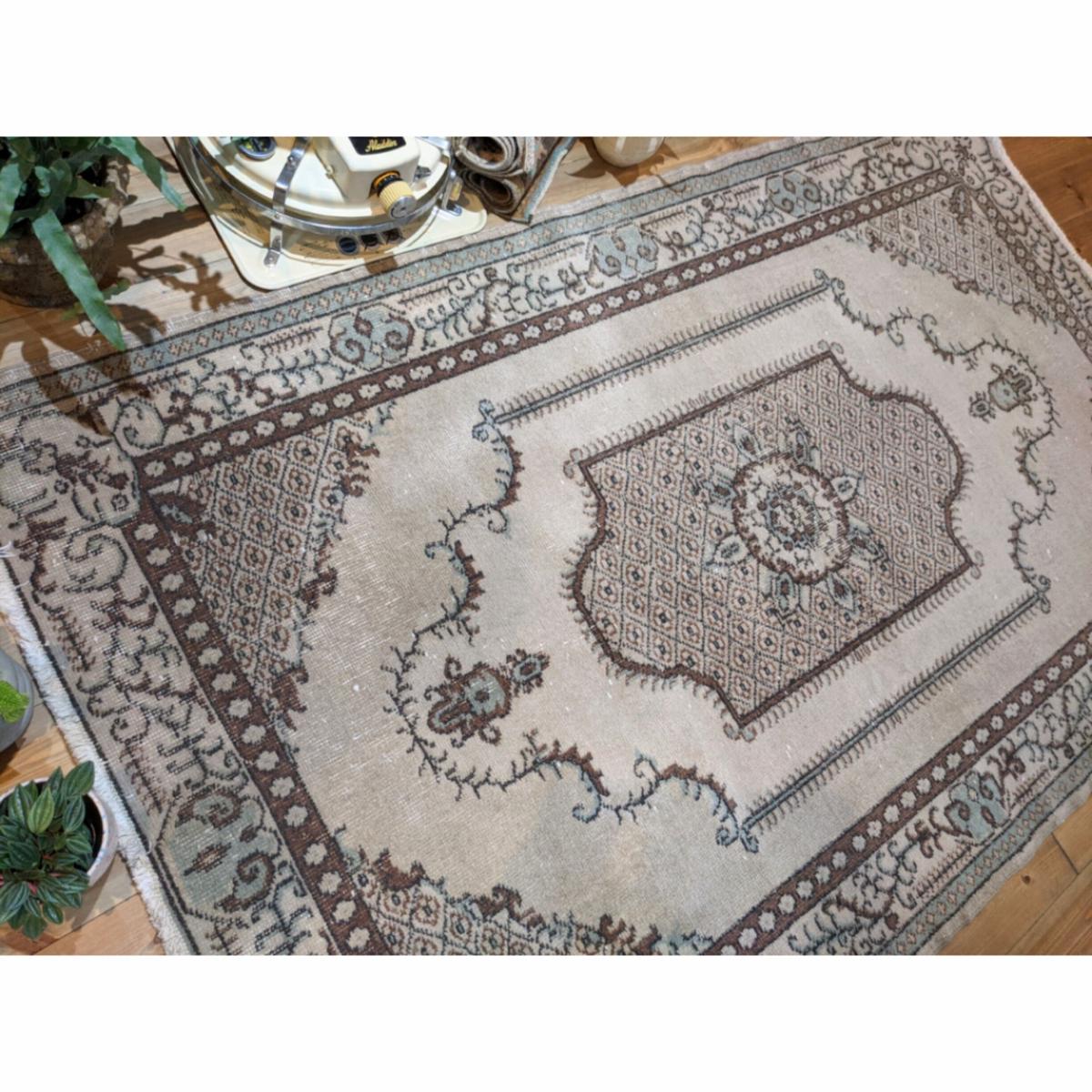 【ST069】Gray Vintage Rug intune vintage's STORE