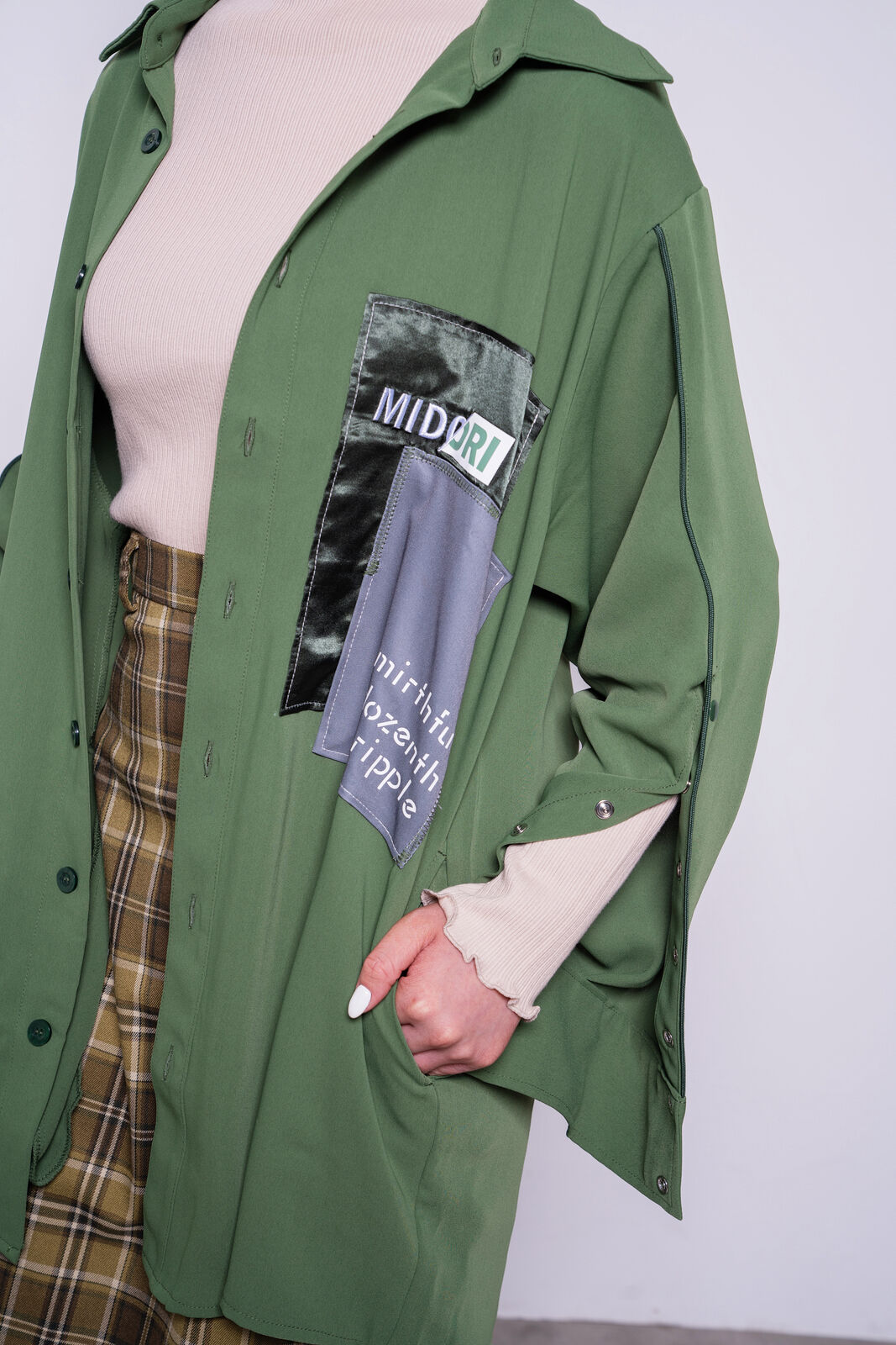 MIDORI 白井悠介 Overlapping shirt GRN