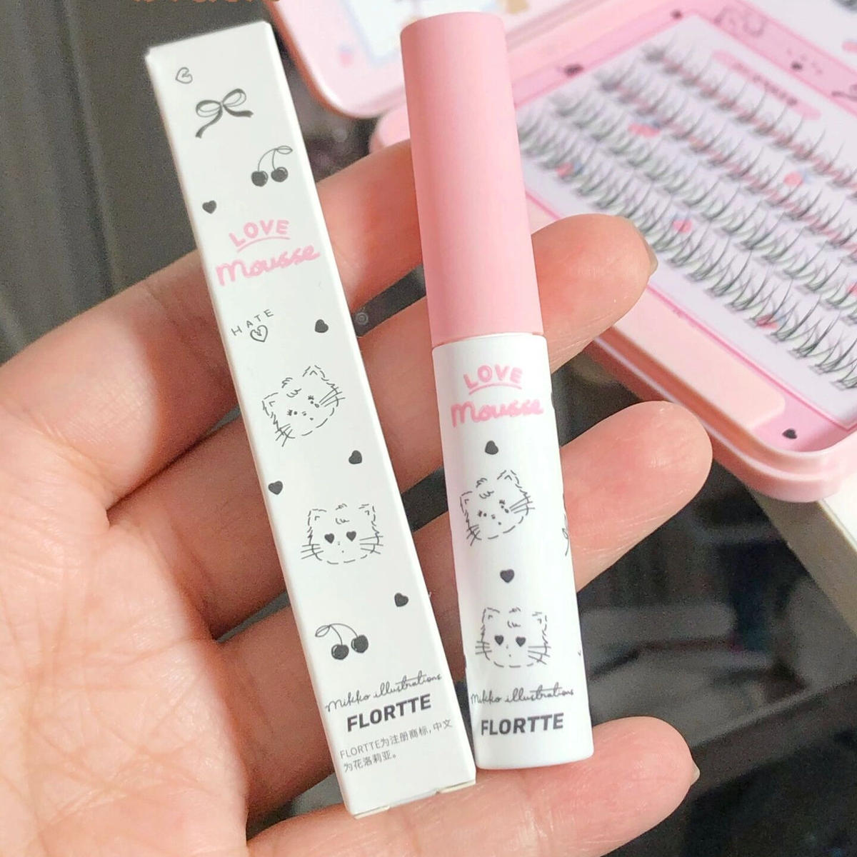 Flortte × mikko illustrations False Eyelash Glu...