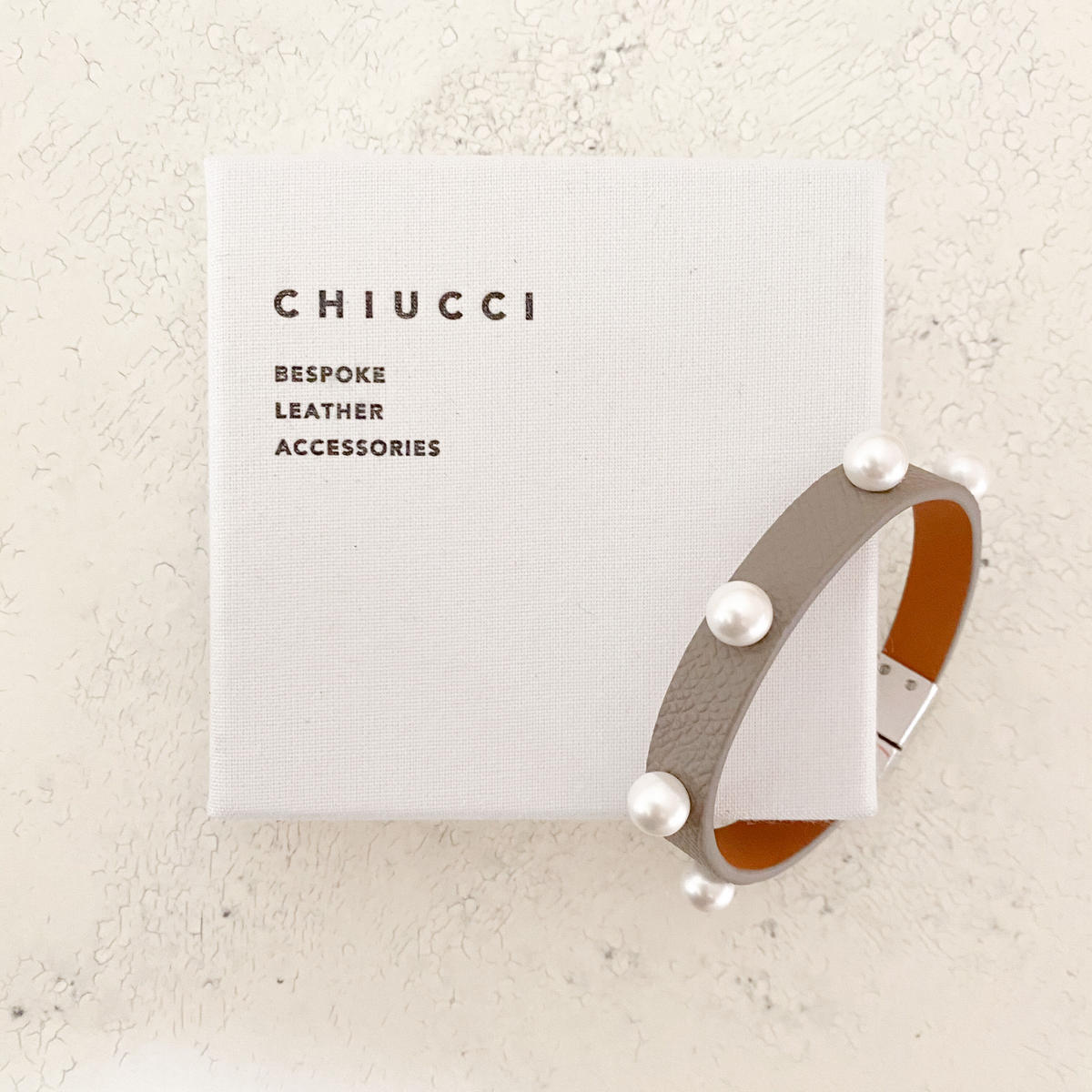 Chiucci スタッズバングル
