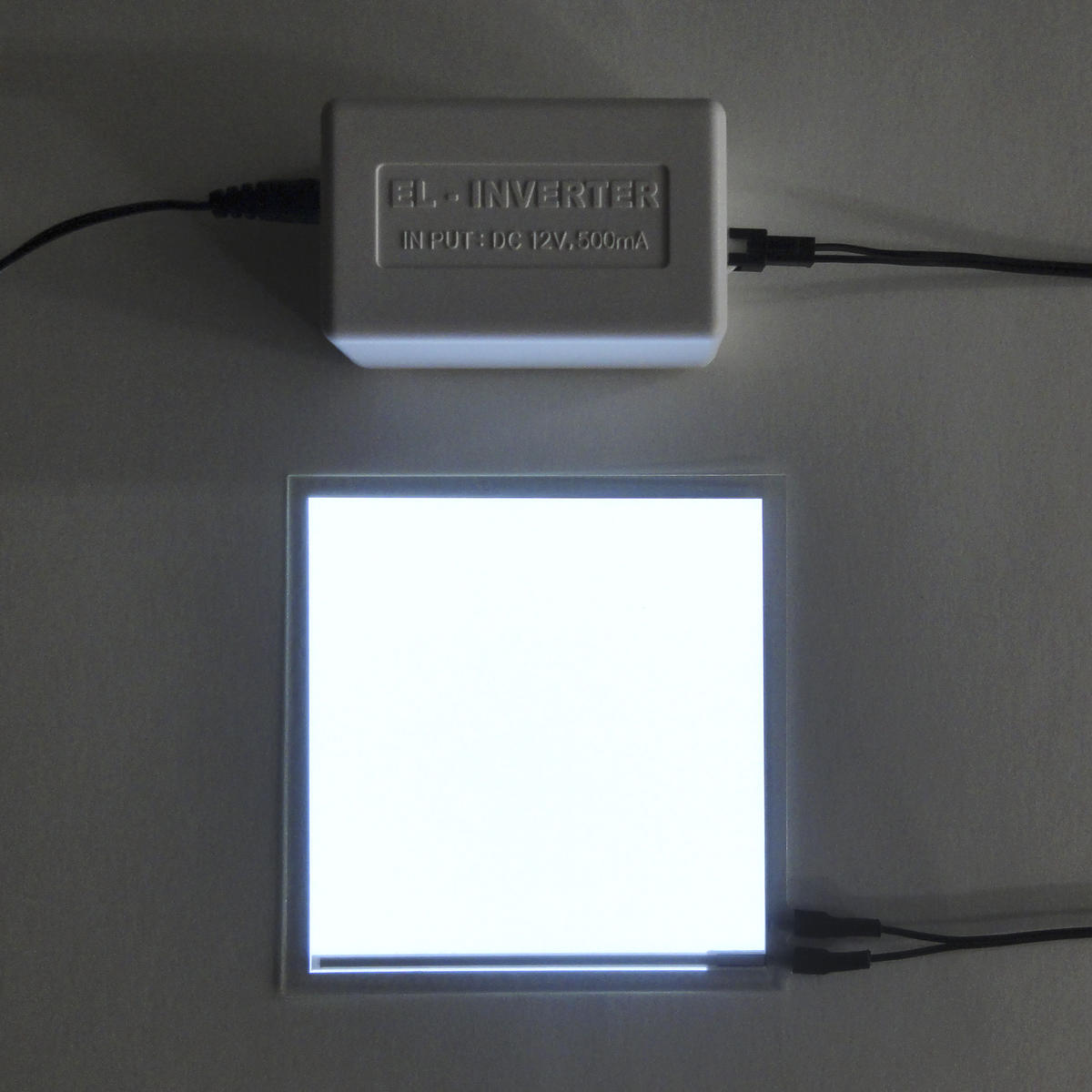 お部屋のチョイ足しアイテム 無機ELライトシート