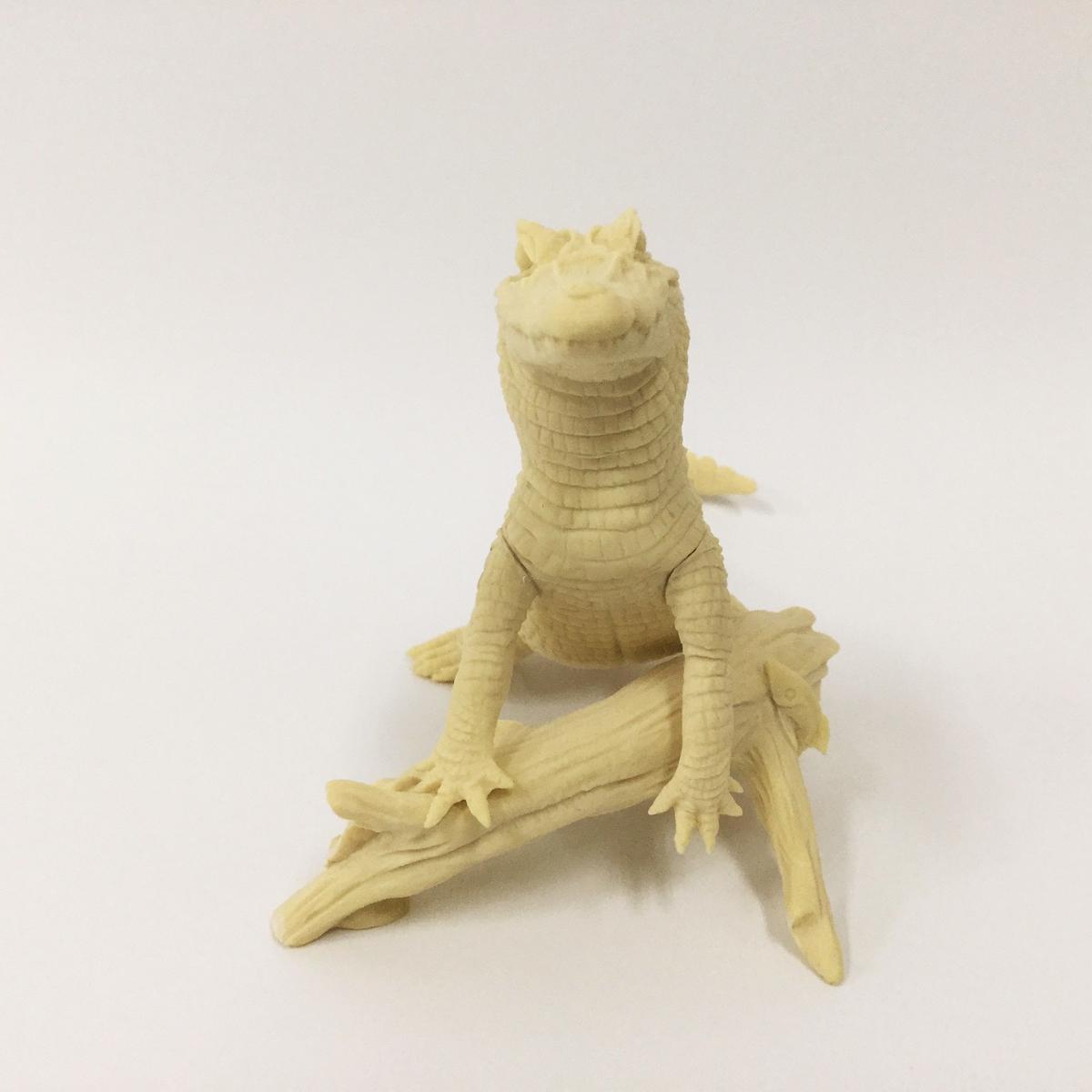 メガネカイマン【未塗装レジンキャストキット】 | 海洋堂ホビー館 ...