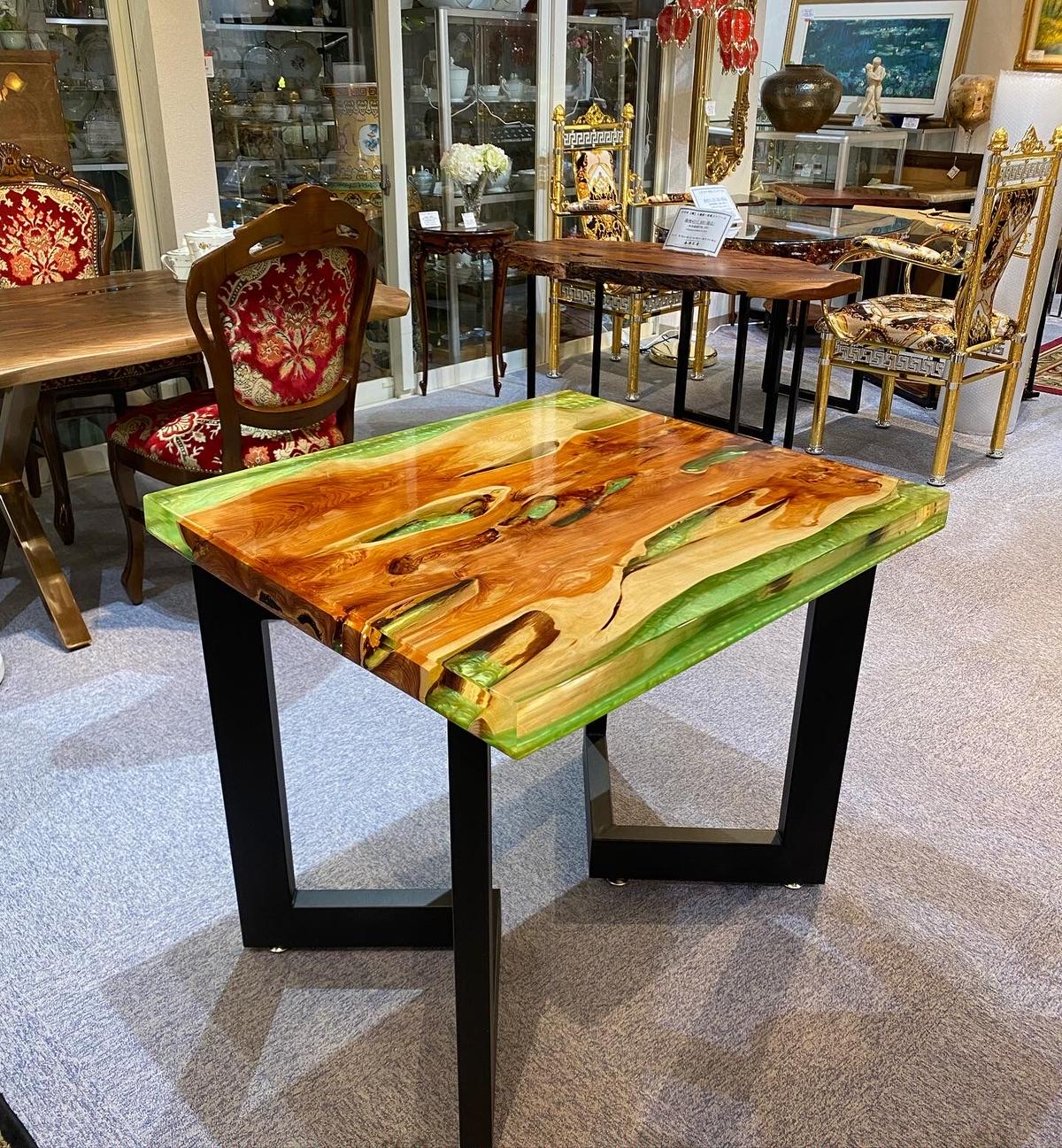 レジン サイドテーブル ティーテーブル ナイトテーブルカイズカ 【公式