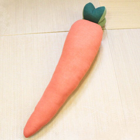 抱き枕 にんじん プラッツ 抱き枕 にんじん プラッツ