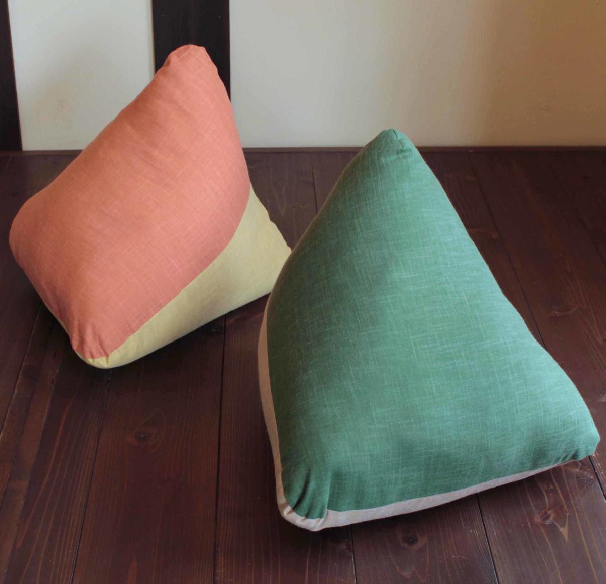 三角まくら むら糸 プラッツ