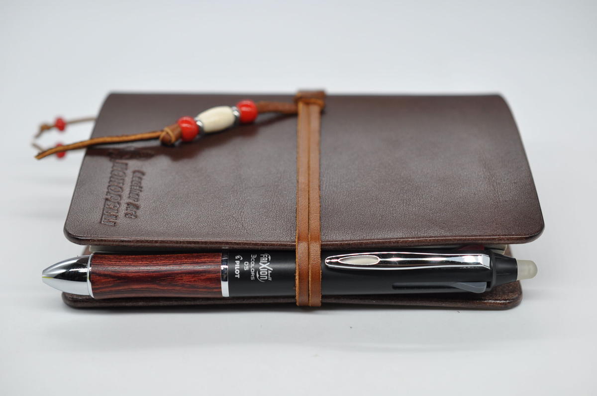 ご確認用 牛革ルビーピンクとヌメ革キャメルのトラベラーズノートカバー 手帳カバー 牛革 ルビーピンクとヌメ革キャメルのトラベラーズノートカバー