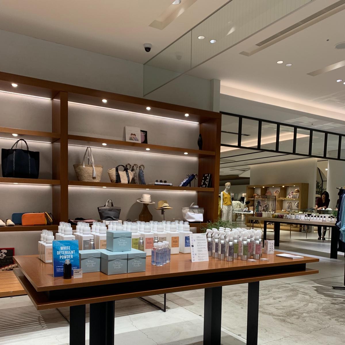 取扱店舗 Shop List Livrer Store