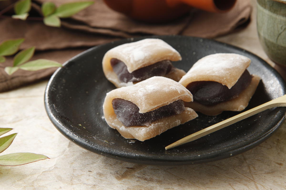 幻のにっき羽二重(12個入り) 羽二重餅の古里【マエダセイカ】 幻のにっき羽二重(12個入り) 羽二重餅の古里【マエダセイカ】