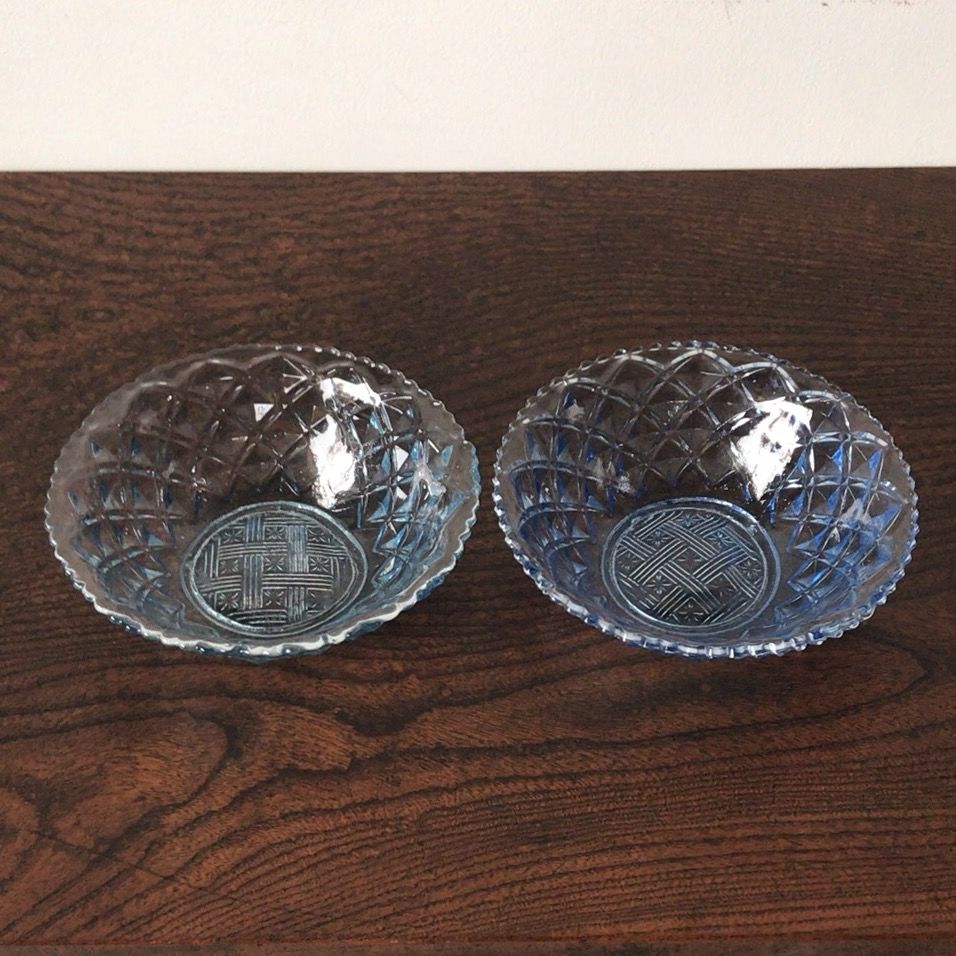 大正期　和ガラス　プレスガラス　ヒイラギ文小皿　5枚セット　レース皿　K356 大正期 和ガラス プレスガラス ヒイラギ文小皿 5枚セット レース