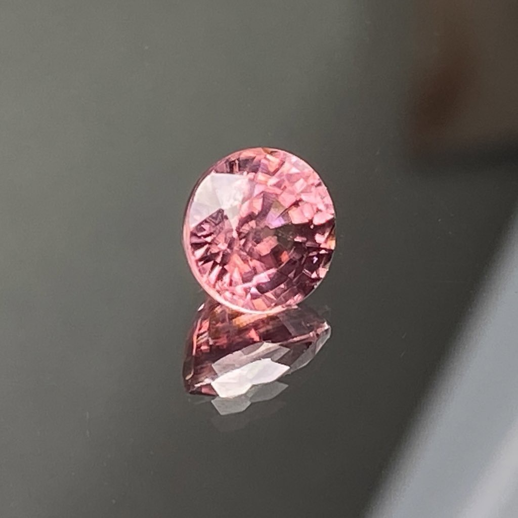 天然ピンクジルコン2 9ct Mapre