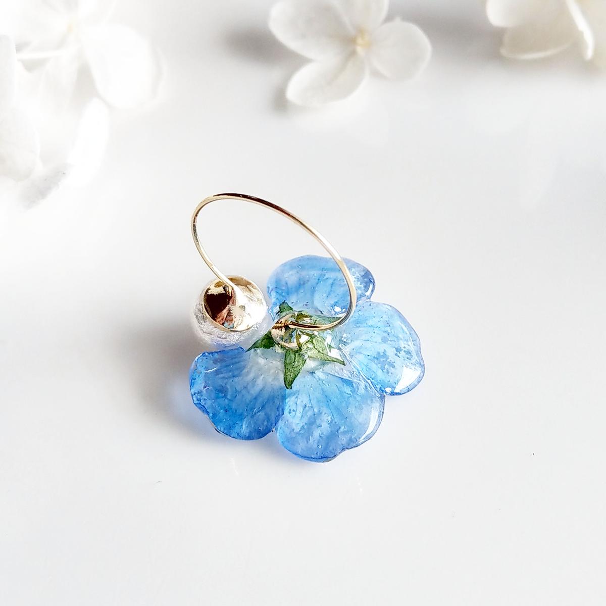 ホワイトかすみと紫陽花コットンパールブーケイヤリングhydrangea 買い誠実