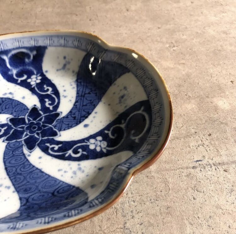 100%品質 ◇お買い得品◇ 有田焼 福泉窯 染付捻り祥瑞木甲口変り盛皿