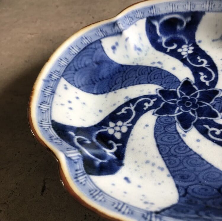 100%品質 ◇お買い得品◇ 有田焼 福泉窯 染付捻り祥瑞木甲口変り盛皿