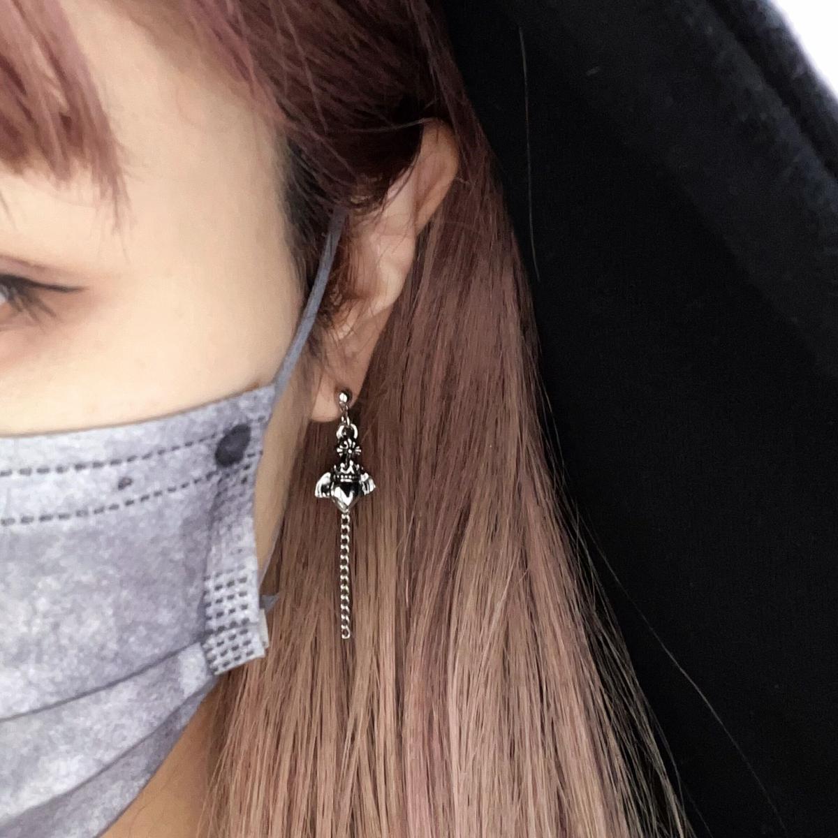あのちゃん着用 セイクリッドハート ピアス