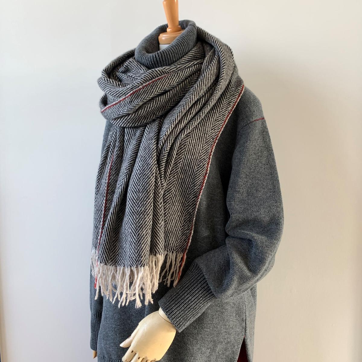 suzuki takayuki herring-bone shawl black　215-01