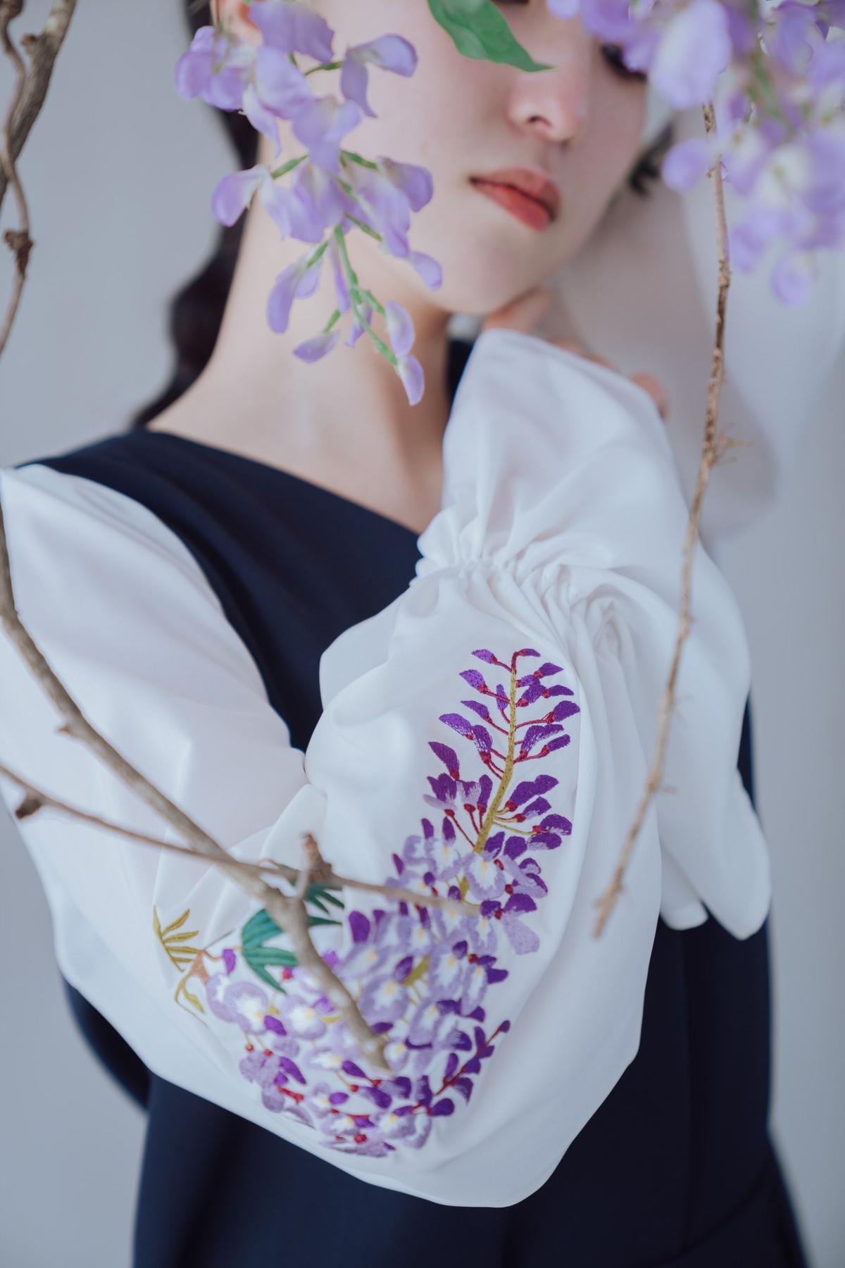 花を着るセットアップ / ブラウス【藤】 最前線の 花を着るブラウス#01【芍薬】-black- シャツ/ブラウス(半袖/袖なし)