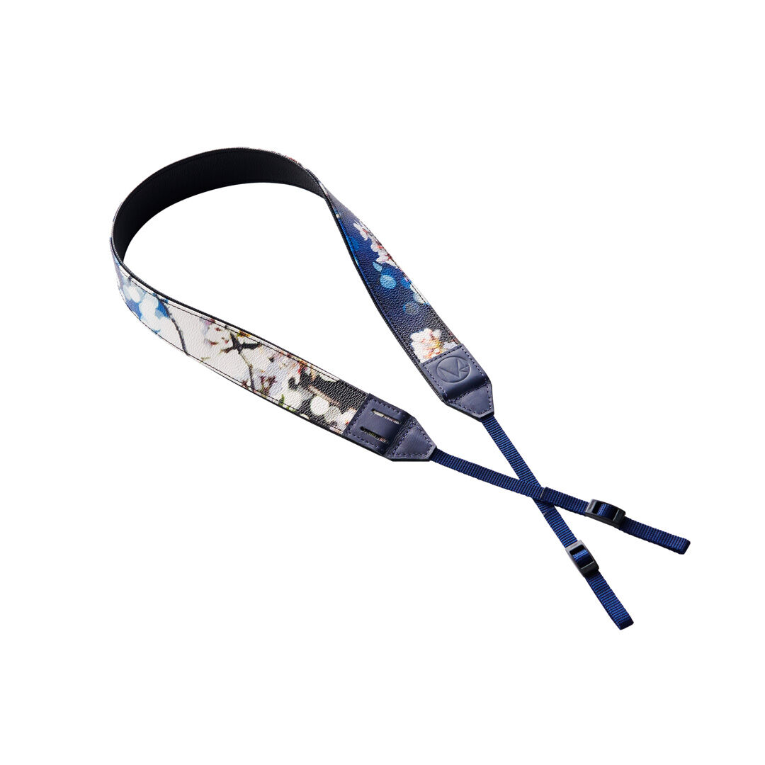 カメラストラップ Black Sakura Mika Ninagawa Offici