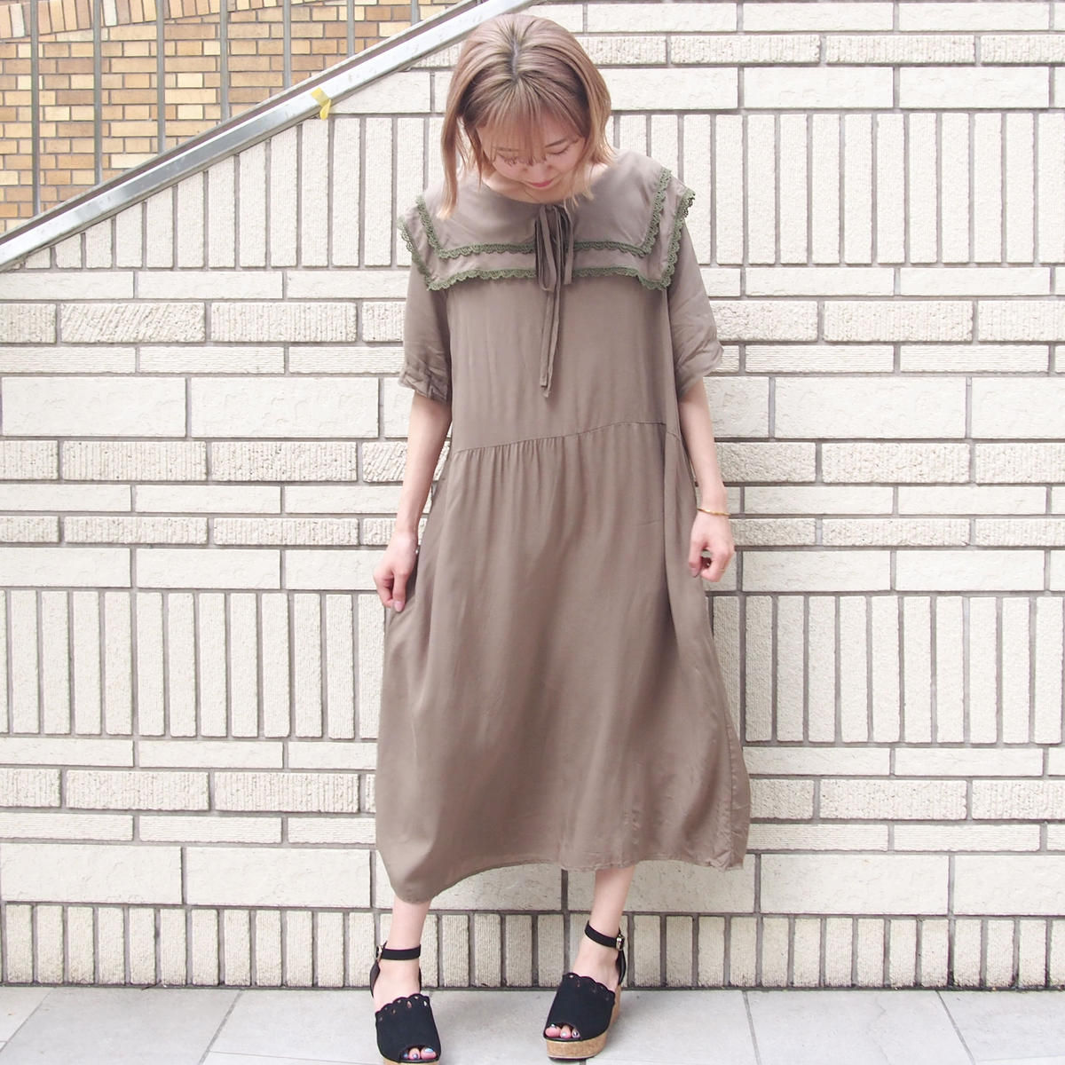 セーラー襟アースカラーワンピース Min Plume Official Store